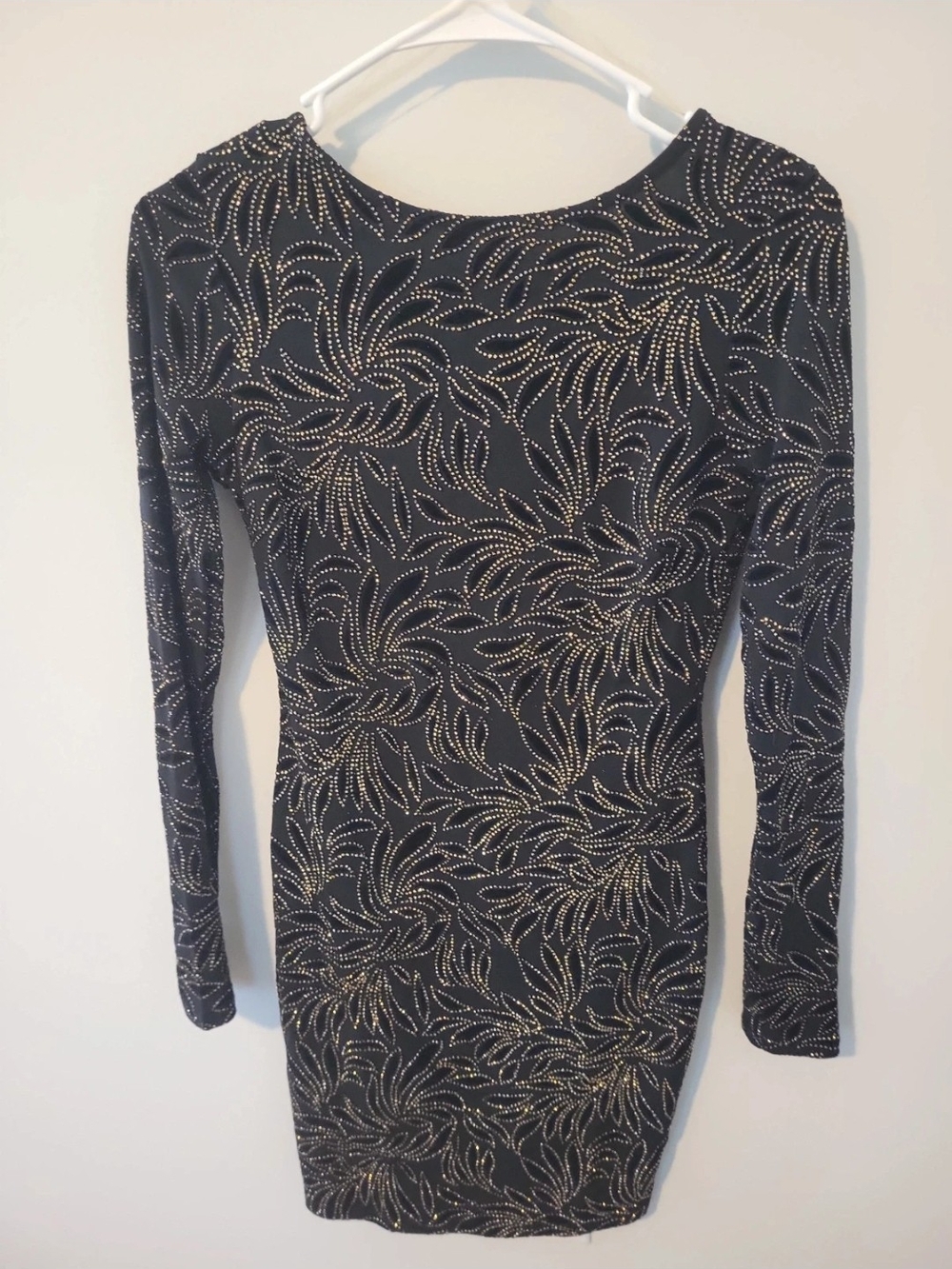 Windsor Black Long-Sleeve Backless Bodycon Dress with Gold Dot Swirls